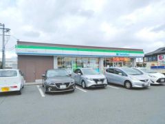 ファミリーマート京都伏見横大路店