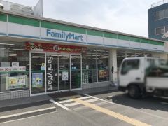 ファミリーマート伏見中書島店：