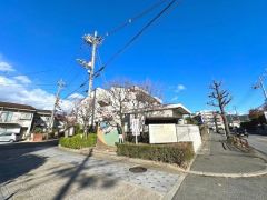 南側前面道路
