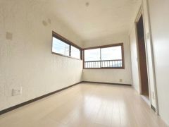 2階5.8帖洋室