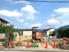 現地