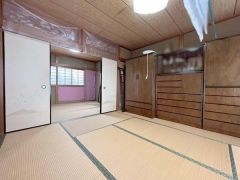 2階和室：8帖
