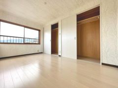 2階5.8帖洋室