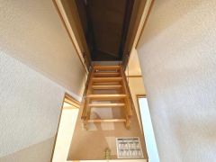 天井裏収納