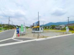 現地