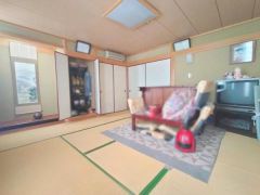 2階和室（8帖）