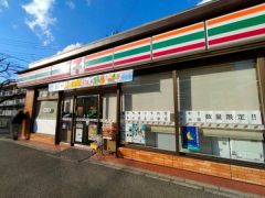 セブンイレブン京都向島ニュータウン店