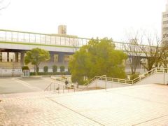 マンション敷地内